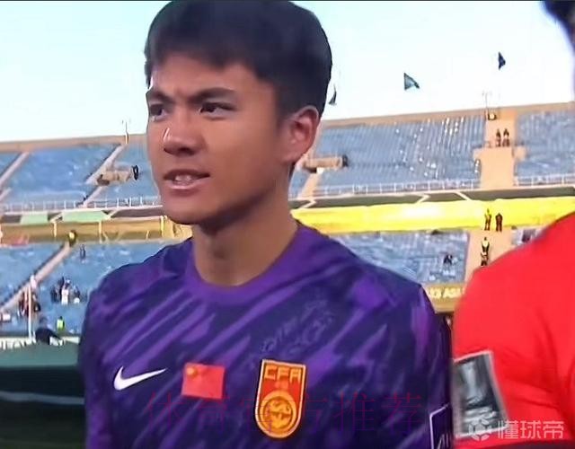 李昊:对方最后那球踩我耳朵上了,必须得扑没办法 李昊:对方最后那球踩我耳朵上了,必须得扑没办法